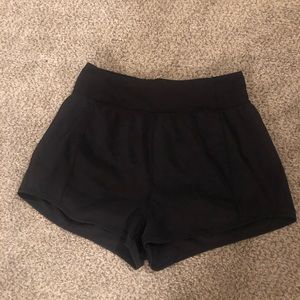 lululemon black shorts, size 8